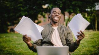 Le Canada veut accélérer l’accès à la résidence permanente pour les étudiants étrangers francophones